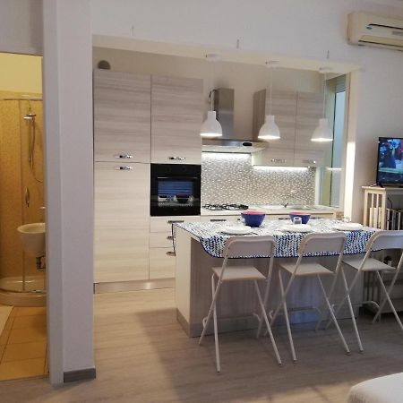 Appartamento Scilla Monolocale - Sulla Spiaggia Di Rímini Exterior foto